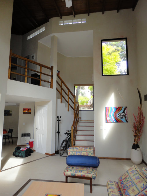 costa_kiki_-_com_10-23012001.jpg